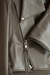 CAMPERA DE CUERO CORTA BEIGE - comprar online