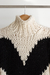 SWEATER CORAZON BLANCO Y NEGRO - comprar online