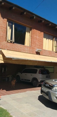 Se vende casa en Villa Rivera Indarte. Calle laguna honda 8798 - Kabals - Servicios Inmobiliarios