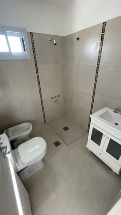 Se vende duplex en B° Valle Cercano (Barrio cerrado) - Kabals - Servicios Inmobiliarios
