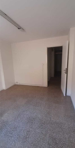 SE VENDE OFICINA EN BARRIO CENTRO UBICADO EN CALLE LA RIOJA N°590 en internet