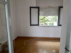 SE VENDE CASA EN PASEO GUEMES UBICADOEN PASAJE REVOL 40. en internet