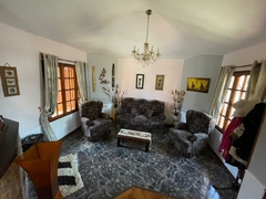 Imagen de EXCELENTE PROPIEDAD A LA VENTA EN CALLE LOS HORNEROS N°200 BARRIO LOS CAROLINOS LOCALIDAD VILLA CARLOS PAZ.