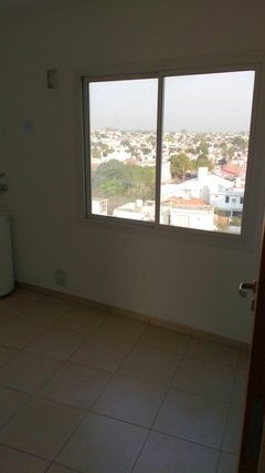 SE VENDE EXCELENTE DEPARTAMENTO UBICADO EN DUARTE QUIROS 2505 EDIFICIO GIUSEPE - tienda online