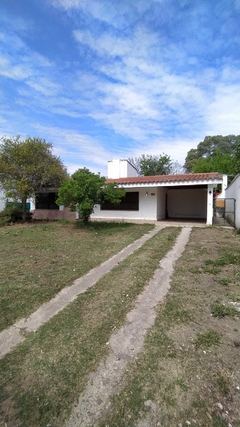 SE VENDE EXCELENTE INMUEBLE EN VILLA ALLENDE. en internet