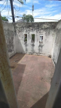 SE VENDE EXCELENTE CASA EN CALLE EINSTEIN 2186 - comprar online