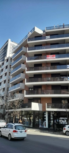 SE VENDE EXCELENTE DEPARTAMENTO EN EDIFICIO TORRE REGGIA 5 UBICADO EN NUEVA CÓRDOBA.