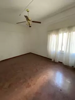 SE VENDE EXCELENTE OFICINA EN EL CENTRO DE CÓRDOBA. en internet