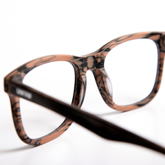 Banjul Wood en internet