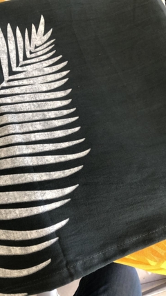 Mantel Tussor [Gris Oscuro/Aguaribay Blanco]
