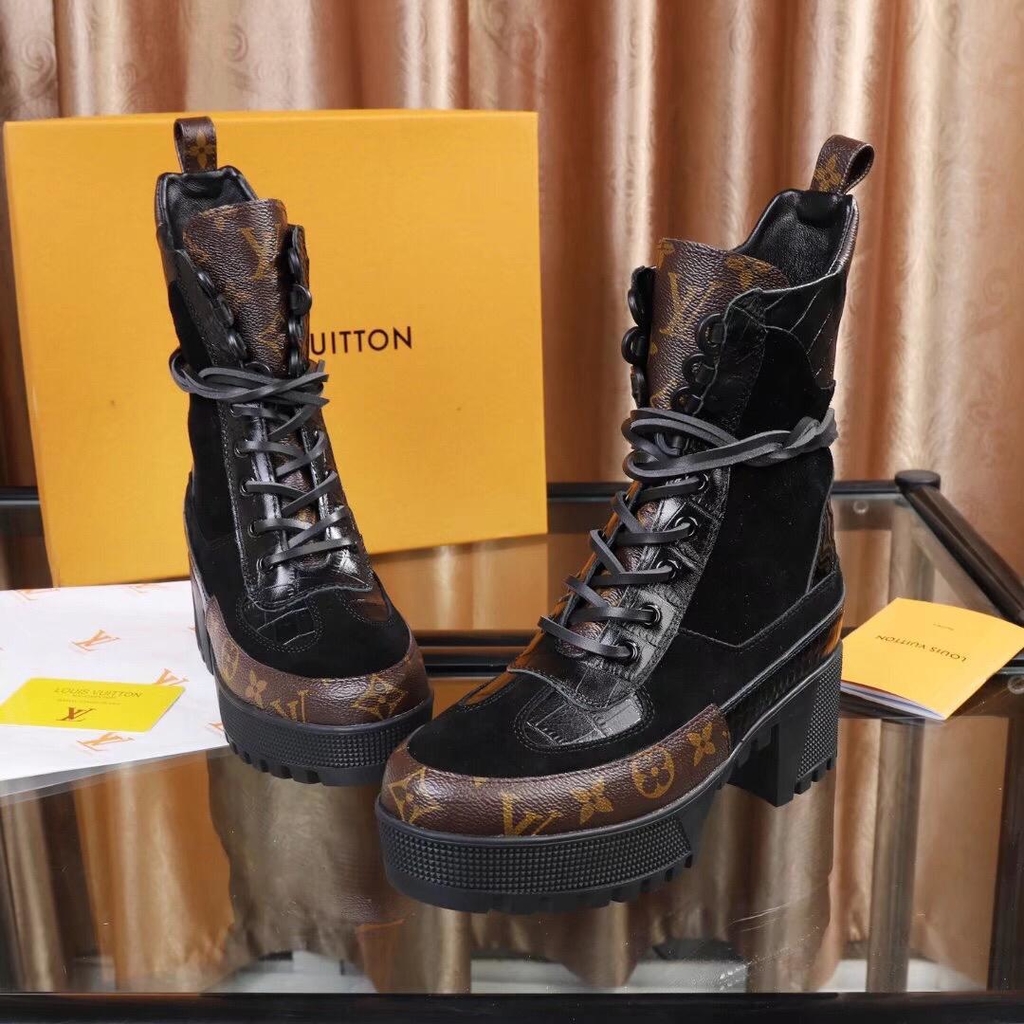 Bota Louis Vuitton c/ Salto - Boutique La'Myra