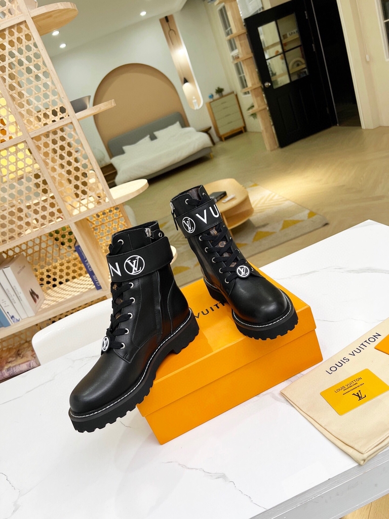 Bota LOUIS VUITTON c/ Salto - Comprar em MYRA STORE