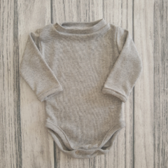 Body clásico gris