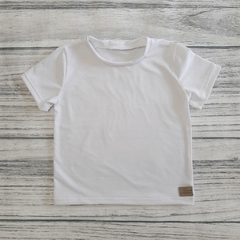 Remera clásica blanca