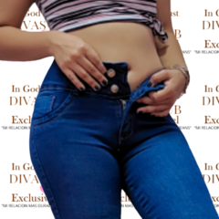 JEAN LEVANTA COLA DIVAS CLUB
