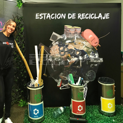 Banner de pie de 3 velas de 2 mt x 2 mt