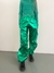 (TEENS) PANTALÓN PARACHUTE SIRÉ VERDE OSCURO BRILLOSO en internet