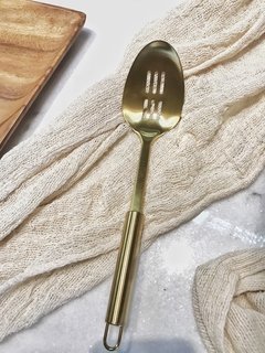 Cuchara agujereada GOLD