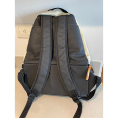 Mochila Maternal Axis Petunia Pickle Bottom en internet