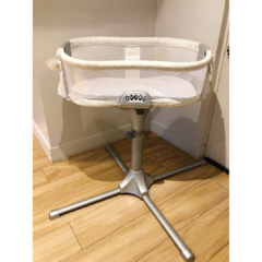 Moises Halo Bassinest Swivel Sleeper