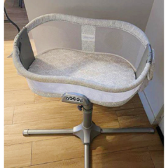 Moises Halo Bassinest Swivel Sleeper - Minis Marketplace