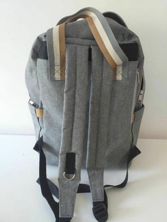 Mochila Maternal Juana Gray Titina en internet