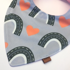 Babero corazon celeste - comprar online