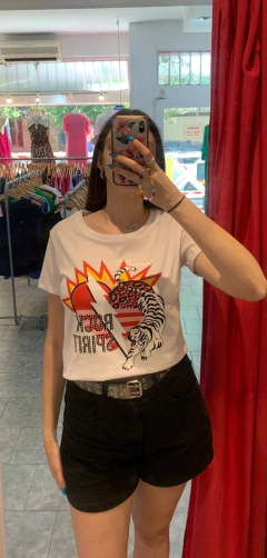 Remera estampa corazon