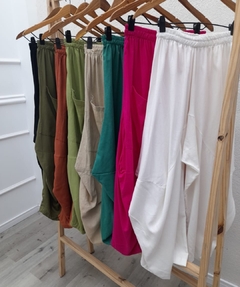Pantalon de lino con bolsillos en internet