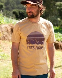 Camiseta Masculina Três Picos