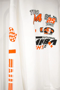 BUZO OVERSIZE RACE BLANCO - comprar online