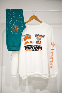 BUZO OVERSIZE RACE BLANCO en internet