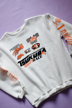 BUZO OVERSIZE RACE BLANCO en internet