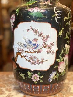 Vaso em porcelana chinesa com pintura de pássaros e flores - loja online