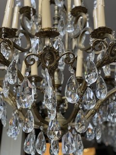 Lustre Versailles em bronze e cristais, com 22 braços - loja online
