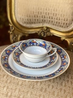 Trio para chá em porcelana alemã na internet