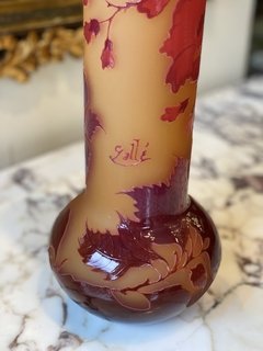 Vaso Art Nouveau de Émile Gallé na internet