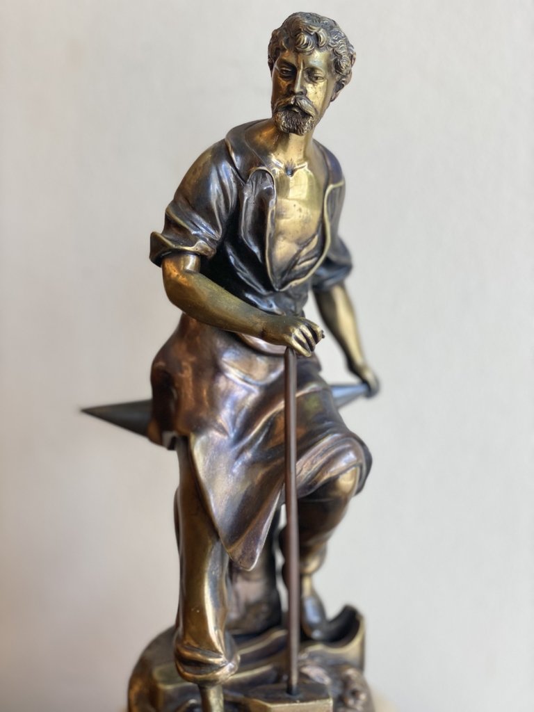 Escultura Em Bronze O Ferreiro 