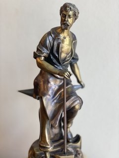 Escultura em bronze “O Ferreiro” - Art Rarus Antiquário