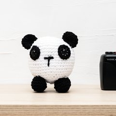 Urso Panda bola em amigurumi - comprar online