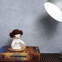 Coleção Star Wars - Princesa Leia em amigurumi - loja online
