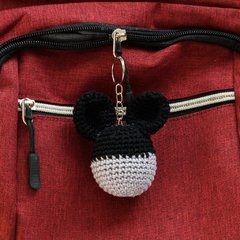 Chaveiro Mickey cinza em amigurumi - comprar online