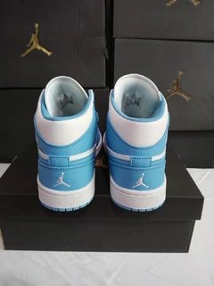 Nike Air Jordan Azul e branco - Armazem 99