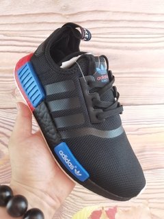 Imagem do Adidas NMD R1 preto azul vermelho