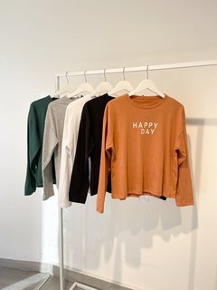 REMERA MANGA LARGA HAPPY DAY - comprar online