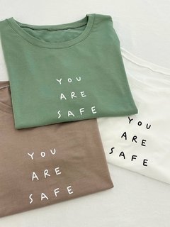 REMERA YOU ARE SAFE HERE