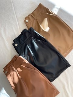 SHORT SOHO CUERITO