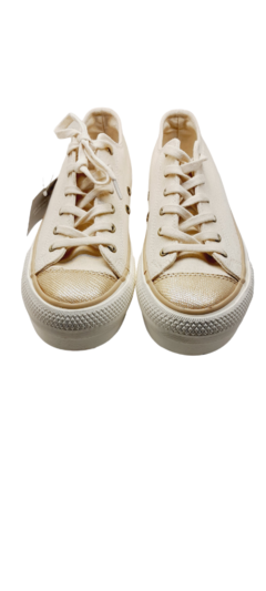 ZAPATILLA BEIGE PUNTERA DORADA U.S N°40