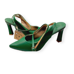 STILETTOS VERDES TACO HEBILLA DORADA SATINATO N°38