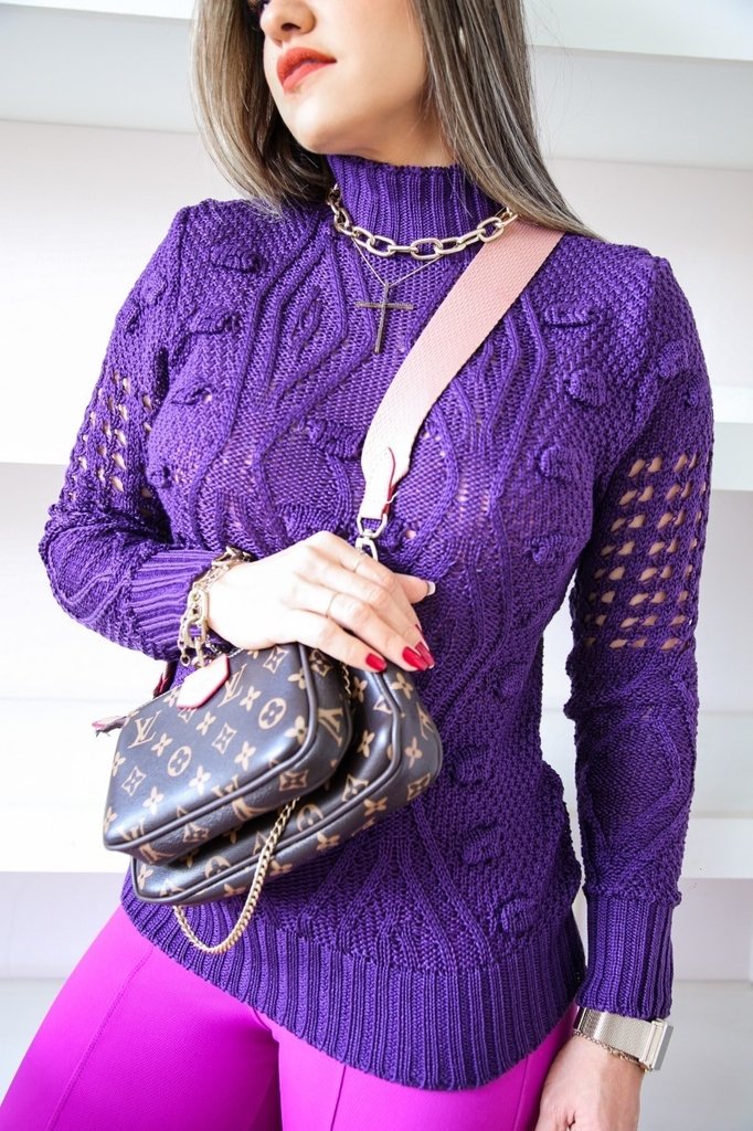 blusa de tricot roxa